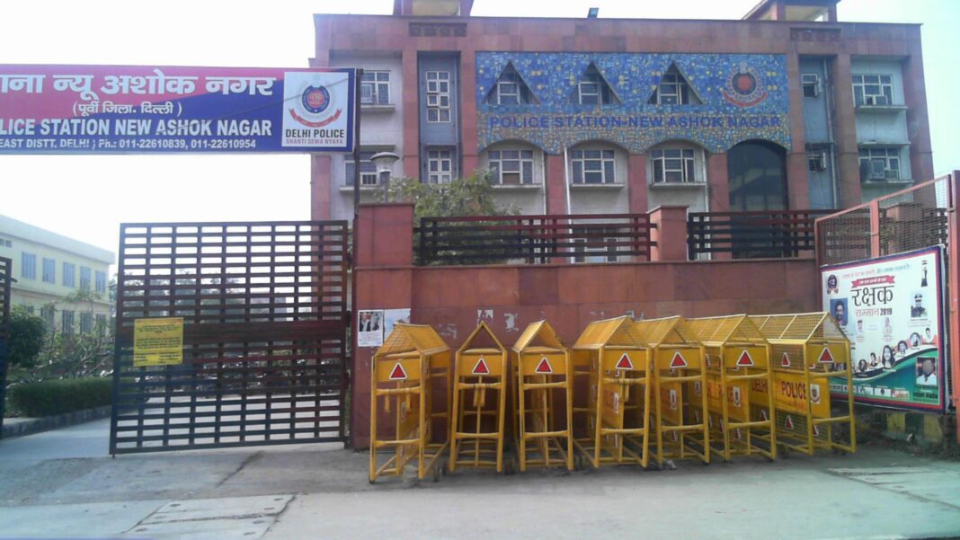 दिल्ली पुलिस स्पेशल सेल ने न्यू अशोक नगर में एनकाउंटर किया