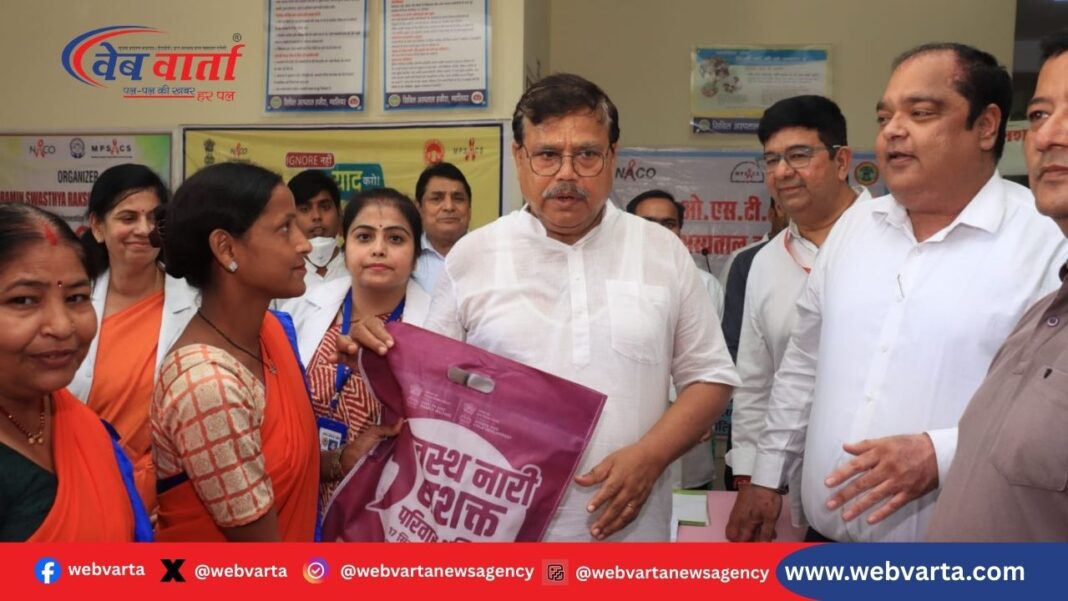 ग्वालियर में ऊर्जा मंत्री प्रद्युम्न सिंह तोमर विकास कार्य भूमि पूजन