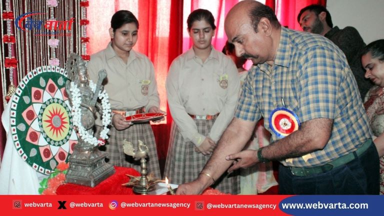 रोहतक किशोरावस्था सेमिनार तनाव प्रबंधन आत्मसम्मान बाल कल्याण 2025