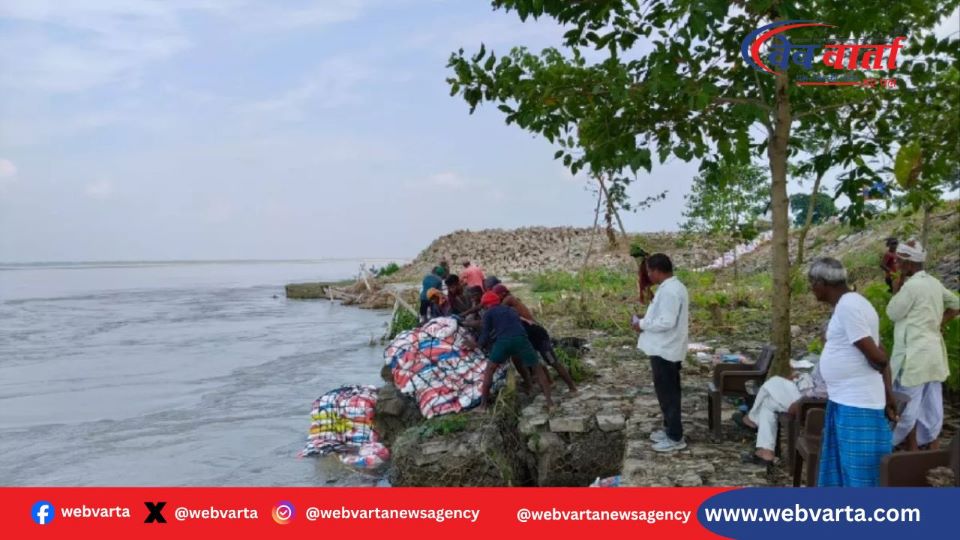 कुशीनगर में गंडक नदी कटाव, बांध पर खतरा