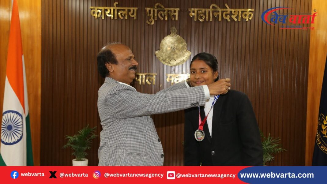 मैहर अंजना सिंह पर्वतारोहण नशा मुक्ति सम्मान भोपाल