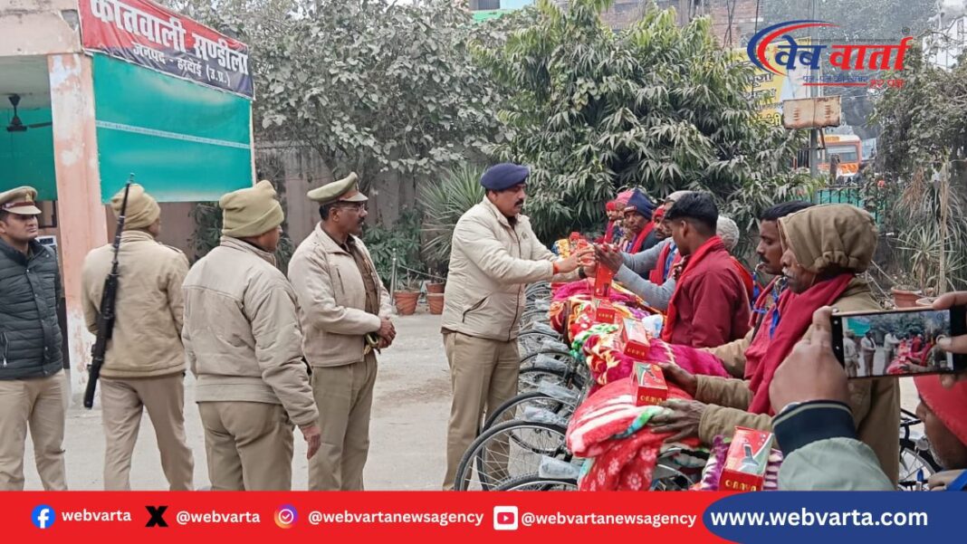 हरदोई संडीला ग्राम प्रहरी संसाधन वितरण 2026