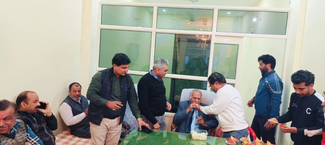 Mohanlal NASA became the head of Delhi Road Shiv Market with unanimous consent.