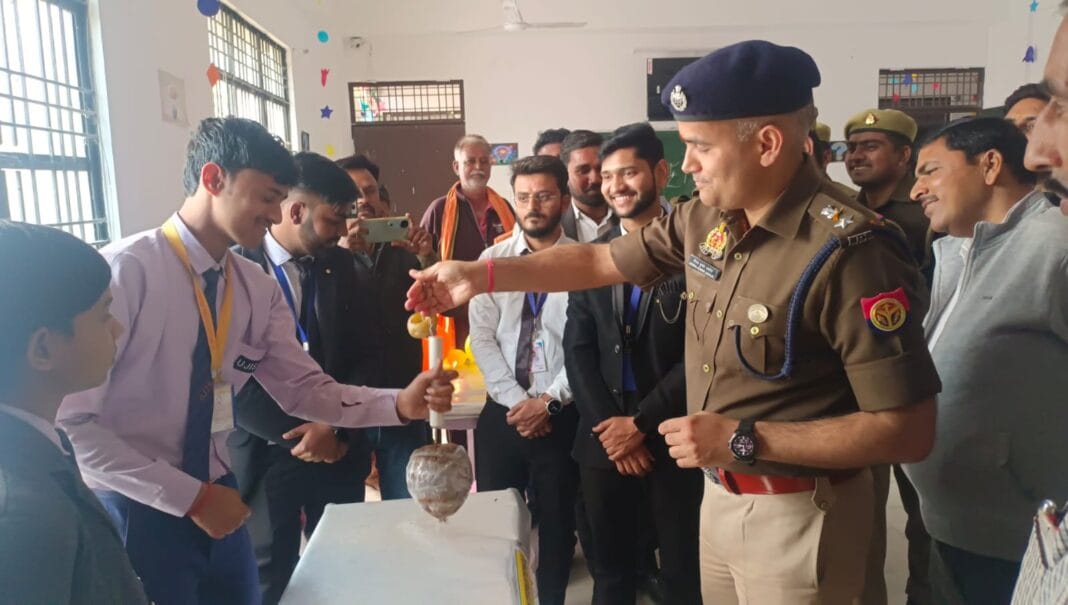 Science exhibition organized in UJ International School, SP observed the exhibition and wished the children a bright future