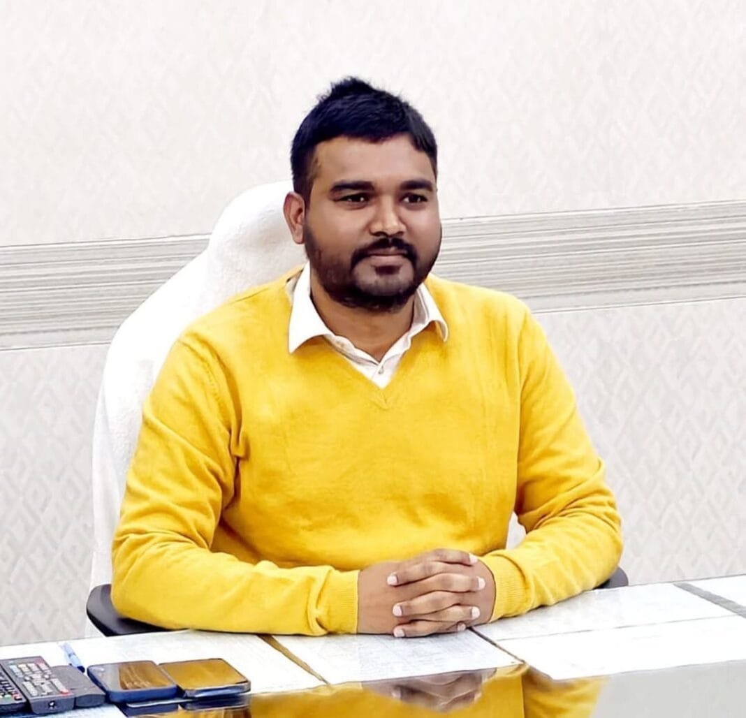 District Magistrate Prem Ranjan Singh's 'love' for the people of the district, giving respect to arms license holders