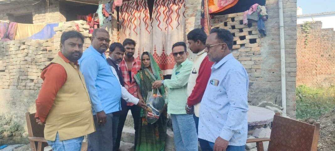 Nutritional packet given to TB patient by Principal Ashwani Kumar Pandey