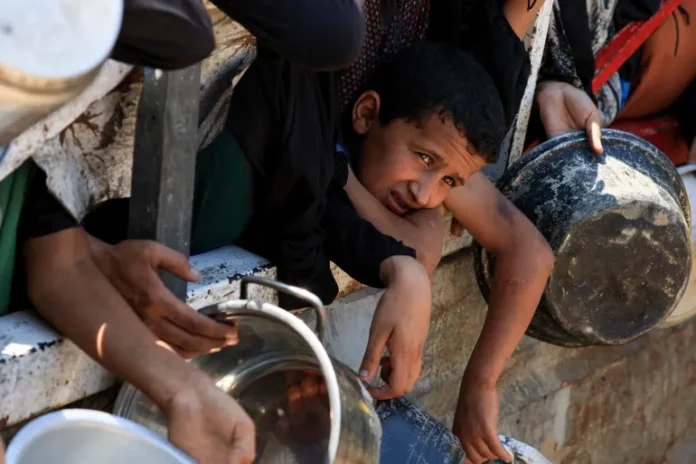 गाजा में सैंकड़ों लोग भूख से मर रहे हैं
