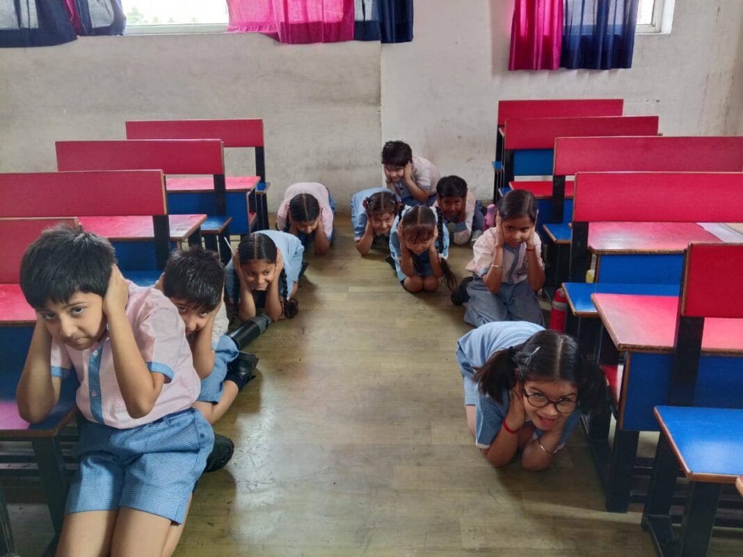 दिल्ली में आपदा प्रबंधन के लिए मॉक ड्रिल के दौरान फाइल चित्र