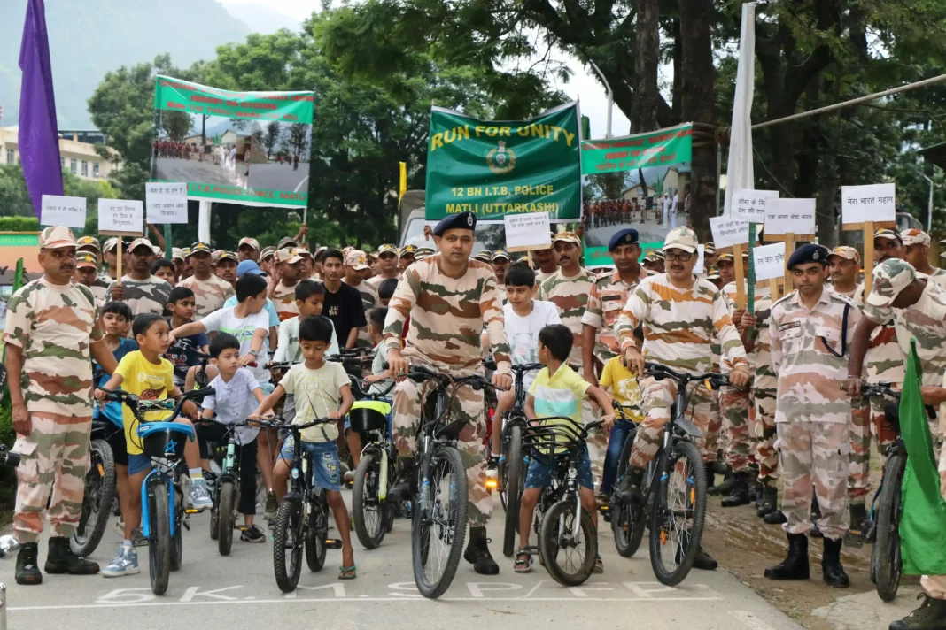 पर्यावरण संरक्षण के लिए 300 हिमवीरों ने निकाली साइकिल रैली