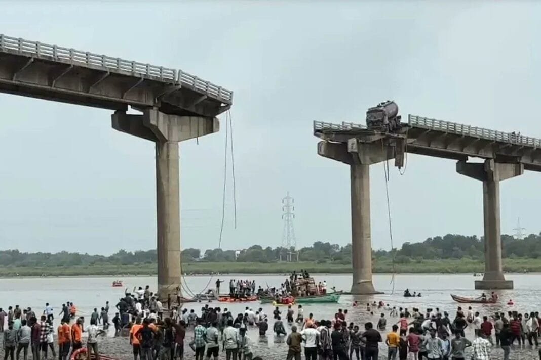 vadodara bridge collapse