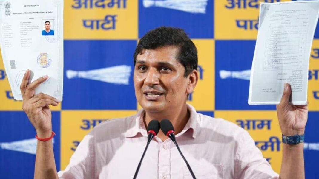 AAP नेता सौरभ भारद्वाज (Saurabh Bhardwaj) की तस्वीर