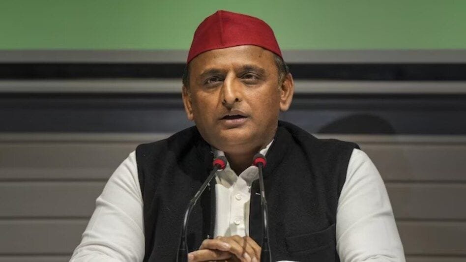 Akhilesh Yadav Portrait लोकसभा में बिना बहस के पास हुए नए आयकर विधेयक पर विपक्ष का हंगामा