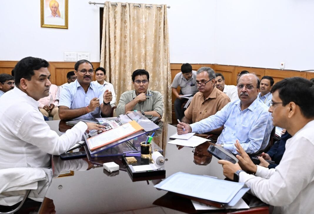 कपिल मिश्रा करावल नगर विकास बैठक 2025