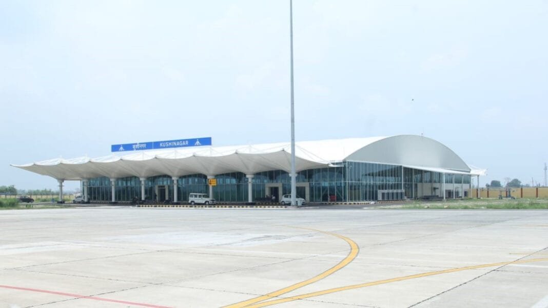 Kushinagar Airport कुशीनगर एयरपोर्ट विस्तार के लिए प्रशासन द्वारा आठ अवैध निर्माण ध्वस्त किए गए।