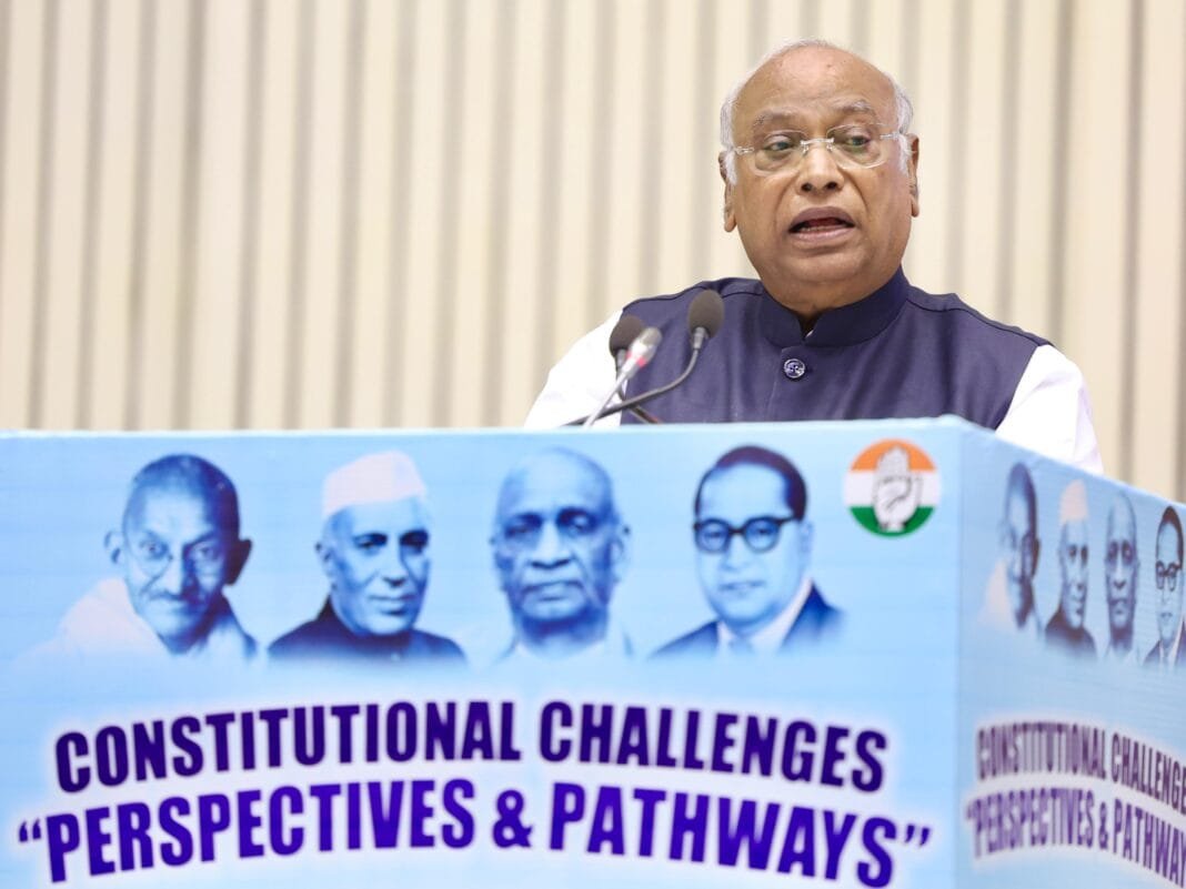 National-21 मल्लिकार्जुन खरगे का विज्ञान भवन में संबोधन