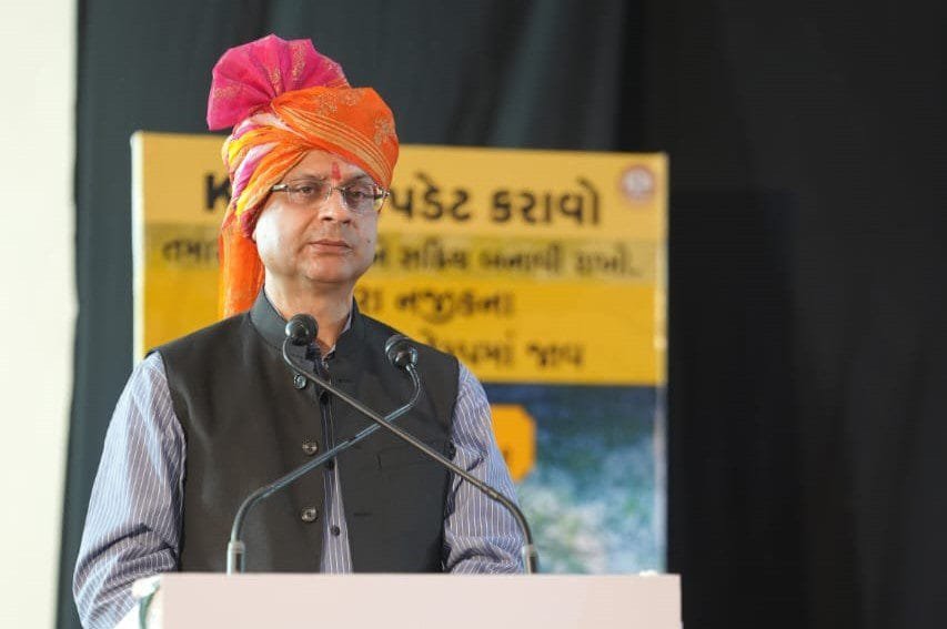 आरबीआई गवर्नर संजय मल्होत्रा प्रेस वार्ता में, बैंकिंग नियम, बचत खाते न्यूनतम शेष राशि