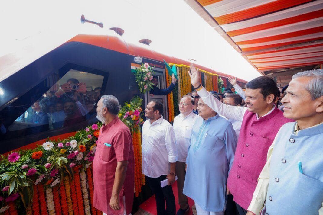 नागपुर-पुणे वंदे भारत एक्सप्रेस शुभारंभ, पीएम मोदी, बेंगलुरु मेट्रो येलो लाइन उद्घाटन