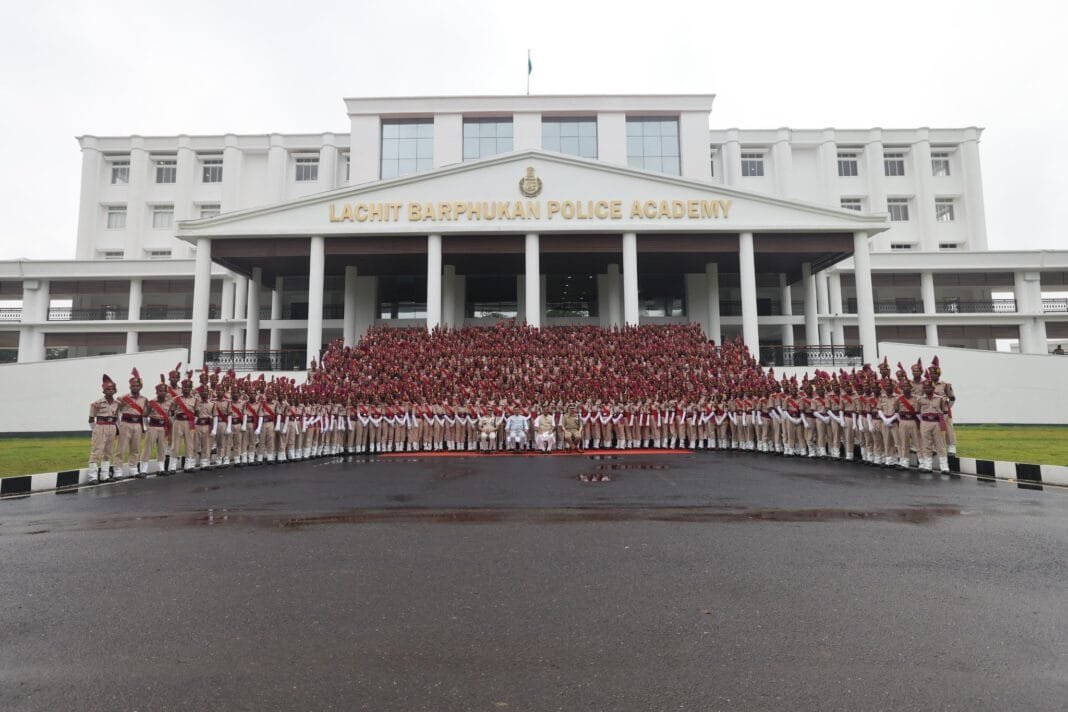 लाचित बरफुकन पुलिस अकादमी में गोवा पुलिस के जवानों की पासिंग आउट परेड का दृश्य