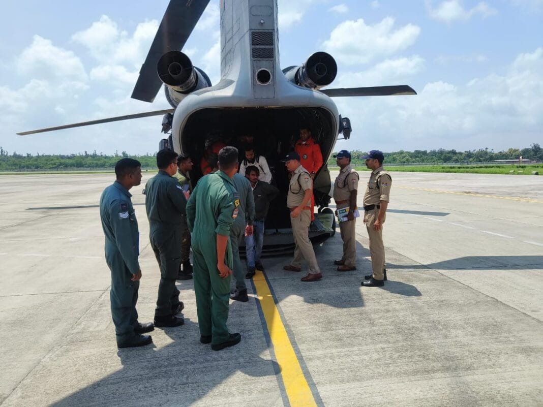 उत्तरकाशी धराली आपदा में बचाव कार्य करता हुआ दल