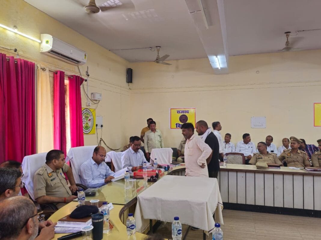 बलरामपुर तहसील उतरौला में डीएम पवन अग्रवाल द्वारा सम्पूर्ण समाधान दिवस का संचालन