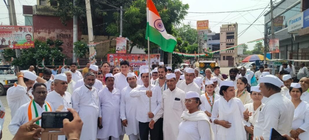 सोनीपत में कांग्रेस सेवादल की पदयात्रा, गांधी चौक से सुभाष चौक तक मार्च