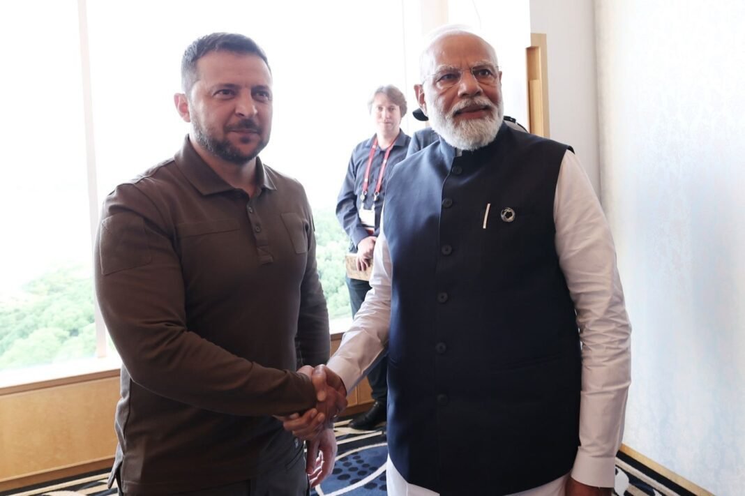 प्रधानमंत्री नरेंद्र मोदी और यूक्रेन के राष्ट्रपति वोलोदिमीर ज़ेलेंस्की की टेलीफोन वार्ता