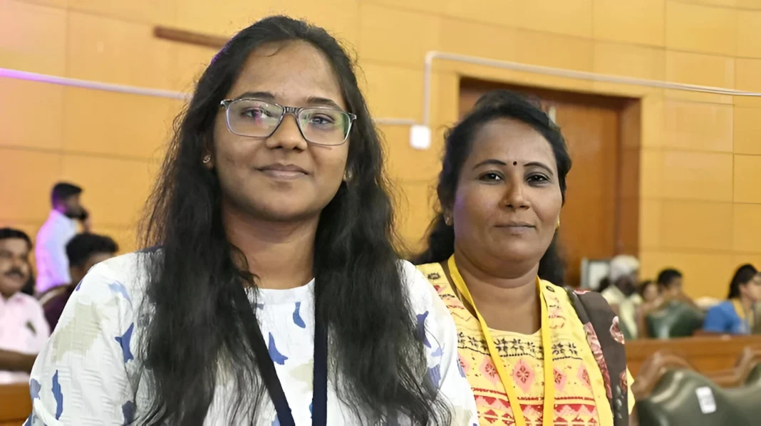 mother-daughter-NEET (1)