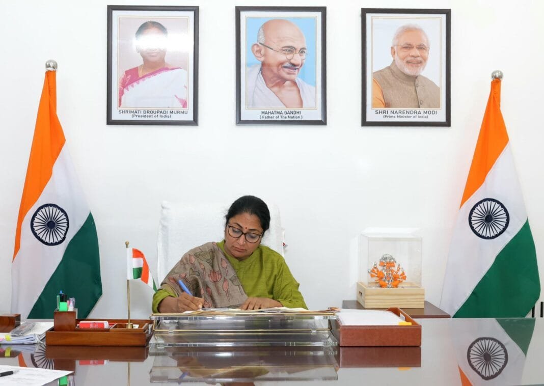 भाजपा जिलाध्यक्षों ने सीएम रेखा गुप्ता से की मुलाकात