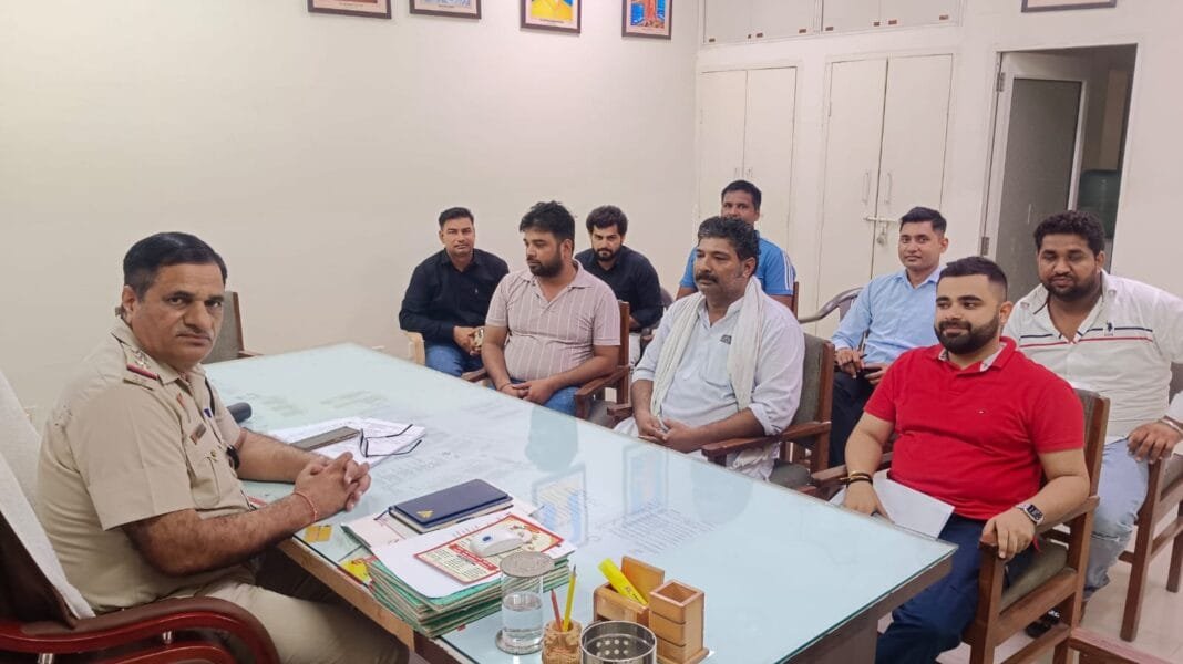 सोनीपत पुलिस द्वारा ढाबा संचालकों के साथ सुरक्षा बैठक