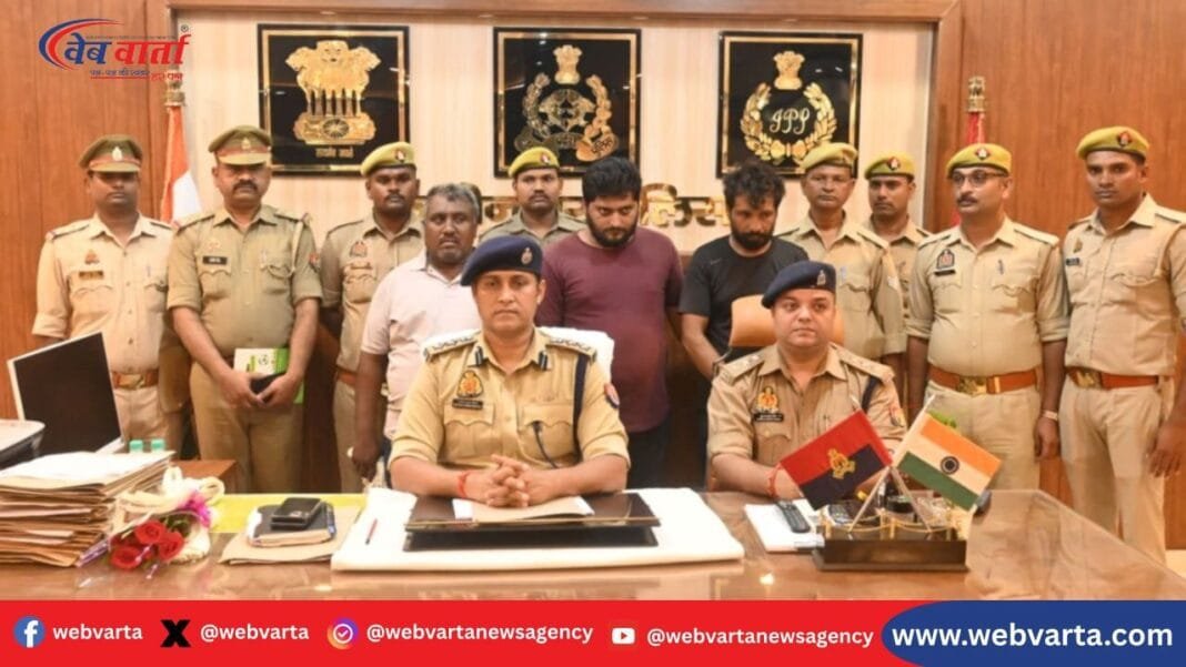 कुशीनगर पुलिस द्वारा अवैध शराब के साथ पकड़े गए ट्रक और तस्कर