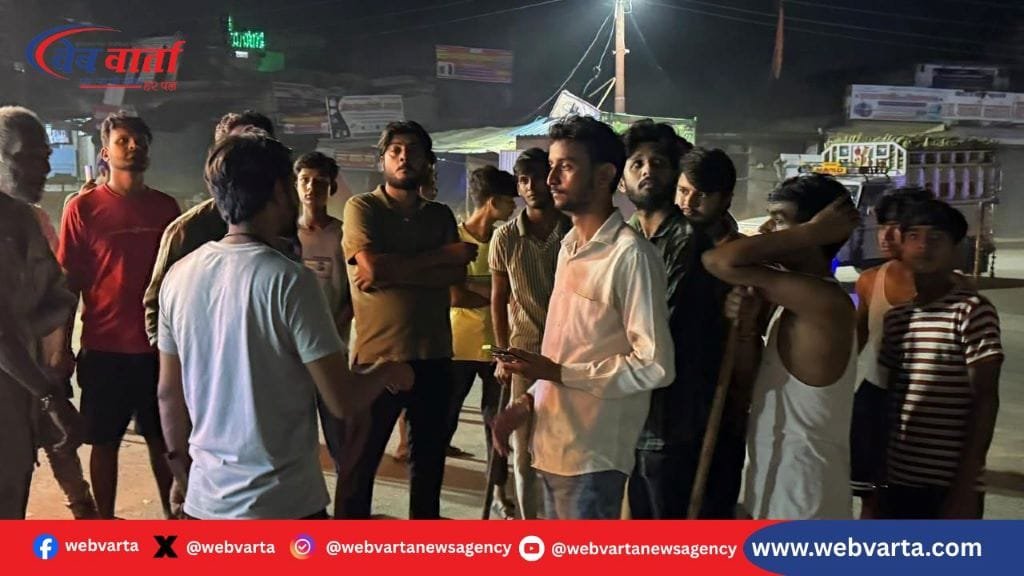 डुमरियागंज अतीकुर्रहमान रात गश्त चोरों से सुरक्षा 2025