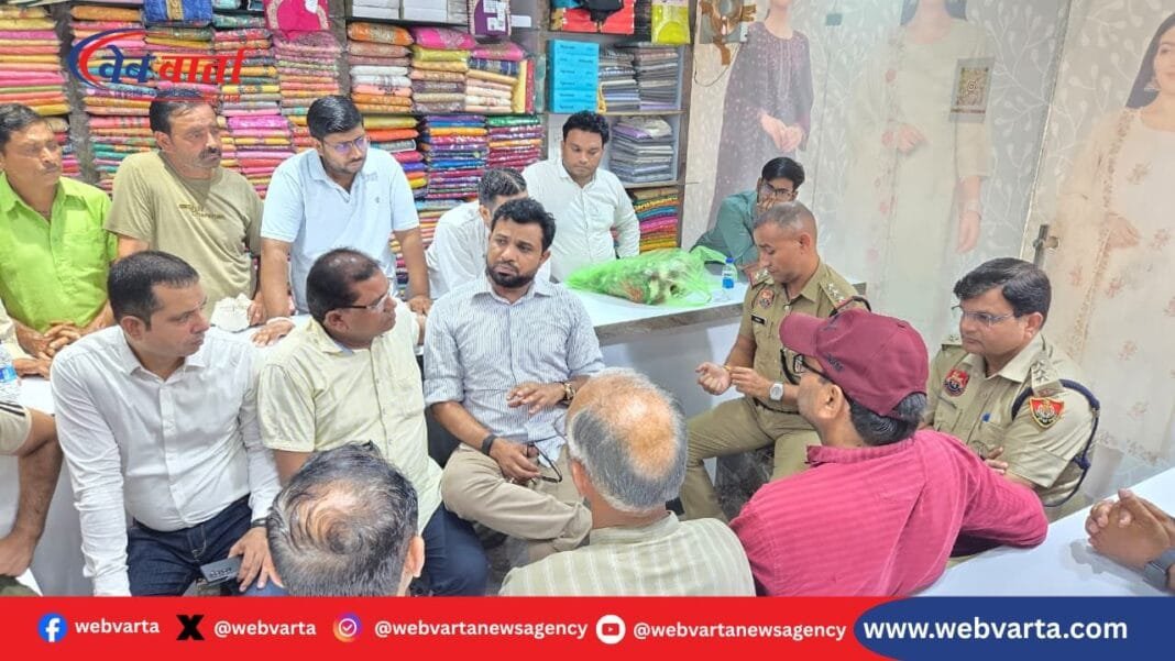 गन्नौर में विधायक कादियान व्यापारियों के साथ अतिक्रमण बैठक