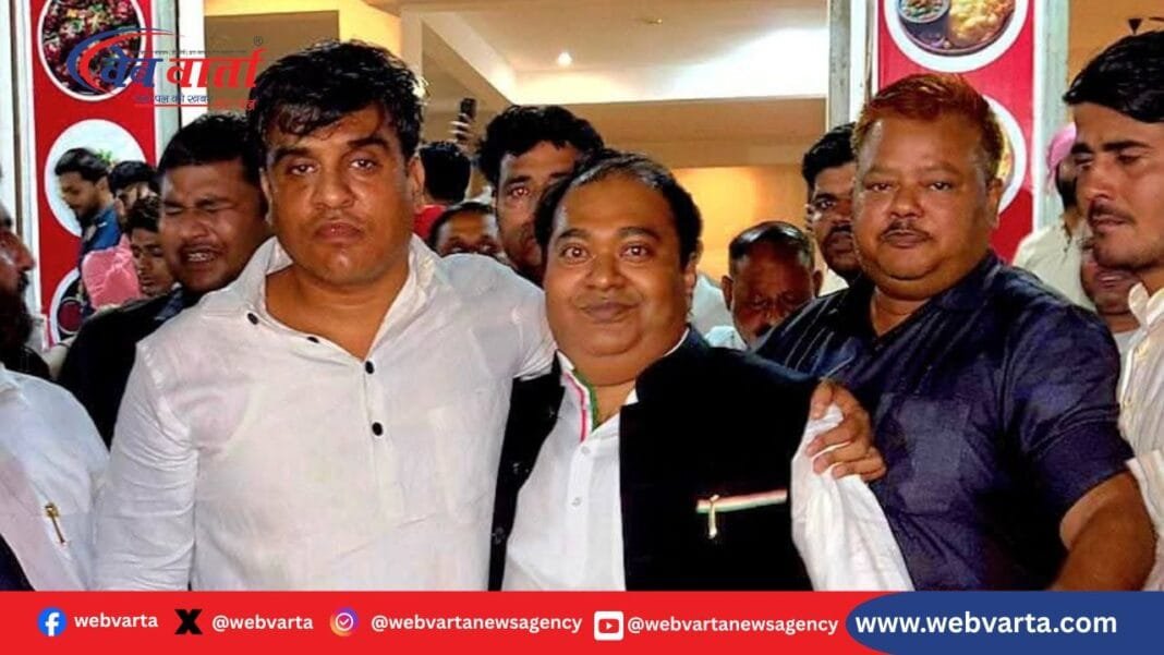 बलरामपुर में इरफान सोलंकी रिहाई पर समर्थक उत्सव