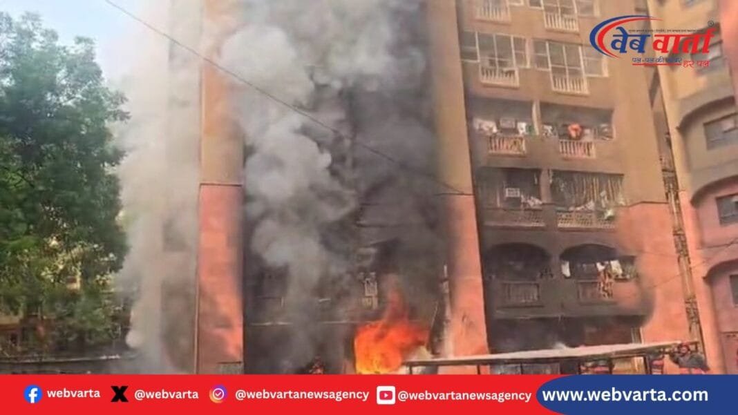 दिल्ली एमपी फ्लैट्स आग : ब्रह्मपुत्र अपार्टमेंट्स आग एमपी फ्लैट्स