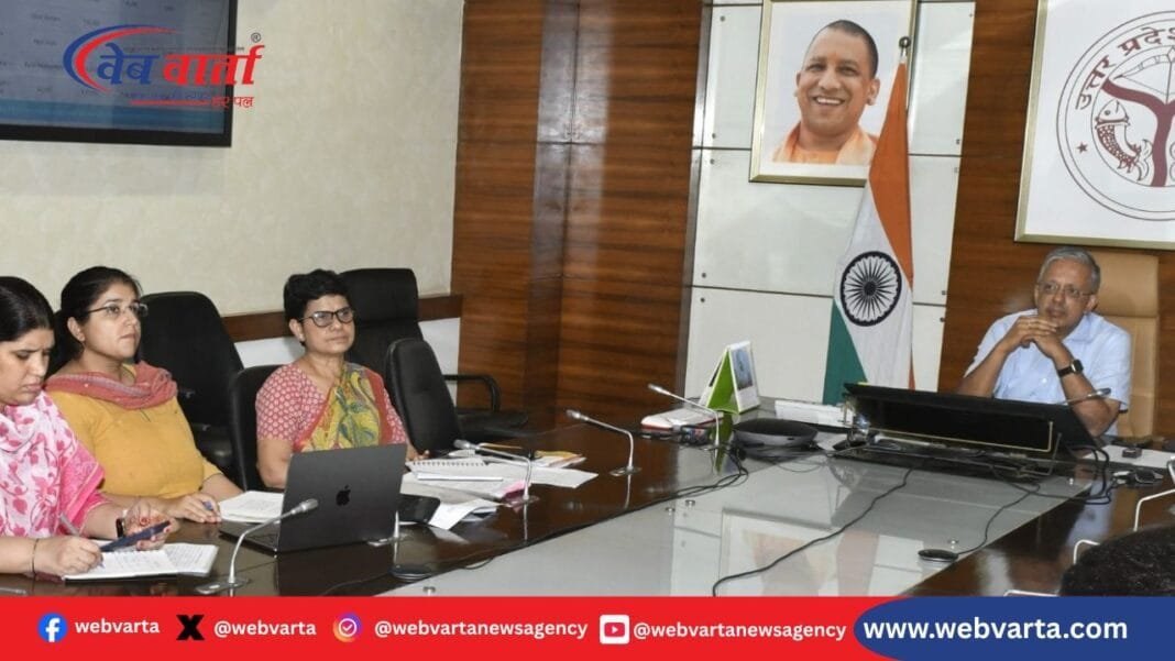 लखनऊ मुख्य सचिव आंगनबाड़ी समीक्षा 2025