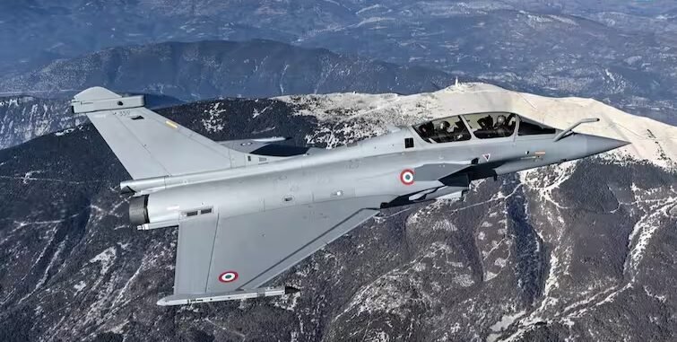 india air force plan to buy Rafale F4 deal locked soon Pakistan Asim Munir China tension भारत खरीदेगा 90 और राफेल F4 फाइटर जेट, बस लॉक होने वाली है डील; टेंशन में आ गए आसिम मुनीर!
