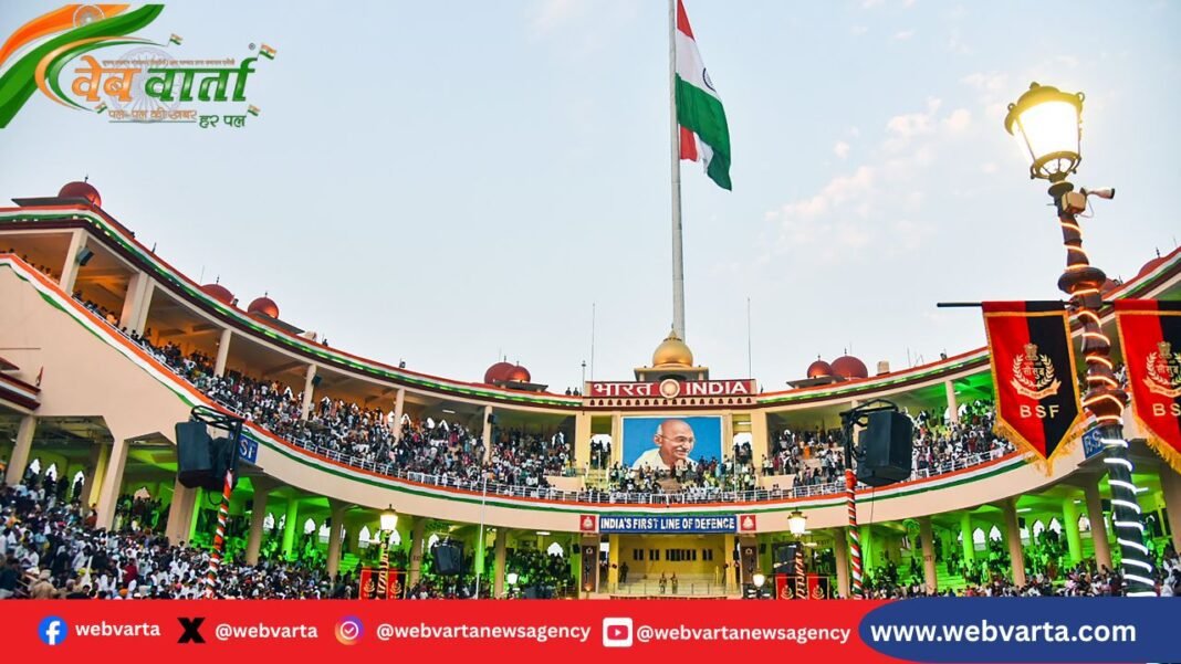 अटारी-वाघा सीमा पर गणतंत्र दिवस के अवसर पर बीएसएफ जवानों की परेड