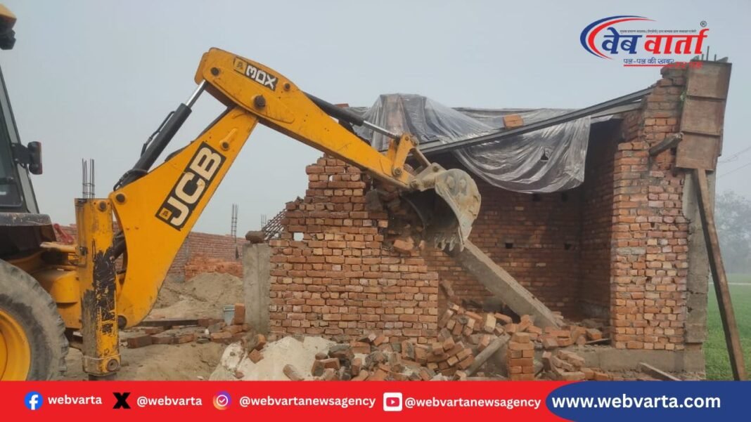 SMDA Illegal Construction Demolition Sonipat सोनीपत के गांव लड़सौली में एसएमडीए द्वारा अवैध निर्माण ध्वस्तीकरण