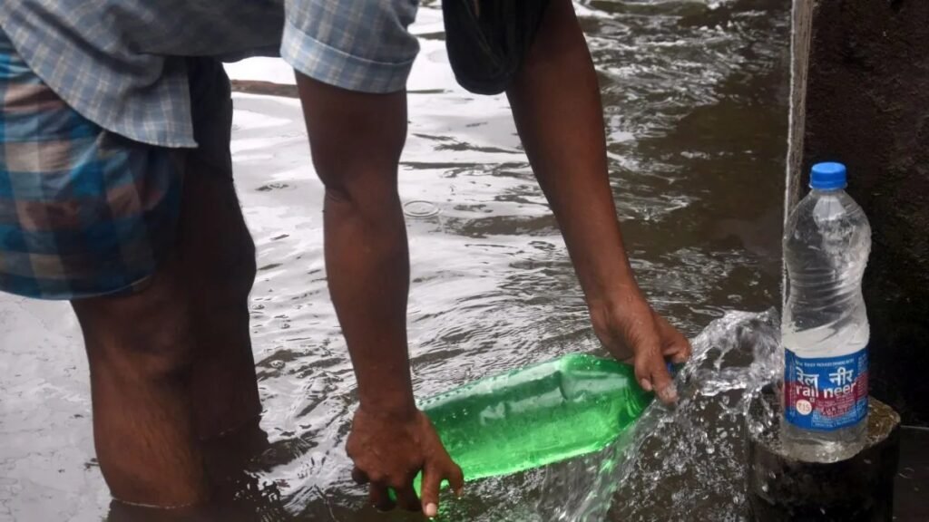 इंदौर में दूषित पानी का संकट 