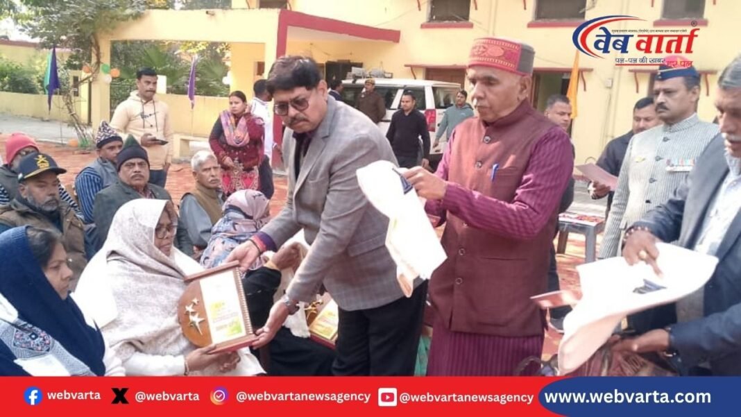 हरदोई में सशस्त्र सेवा वेटरन दिवस समारोह