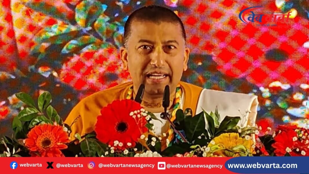 iskcon-lucknow-geeta-rasamritam-festival-2026 इस्कॉन लखनऊ में आयोजित गीता रसामृतम महोत्सव में भक्तों ने गीता ज्ञान और हरिनाम संकीर्तन का आनंद लिया