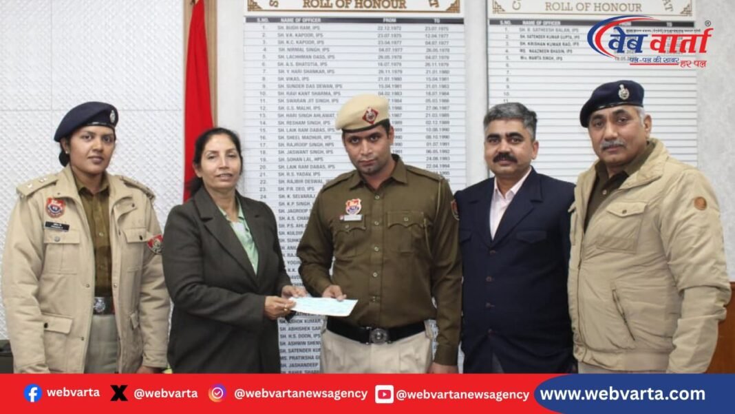 सोनीपत पुलिस 10 लाख सहायता बेटी इलाज 2026