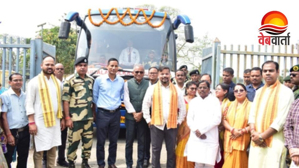 Agartala Kolkata Maitri Bus Service Restart अगरतला-कोलकाता मैत्री बस सेवा ढाका मार्ग पुनः शुरू