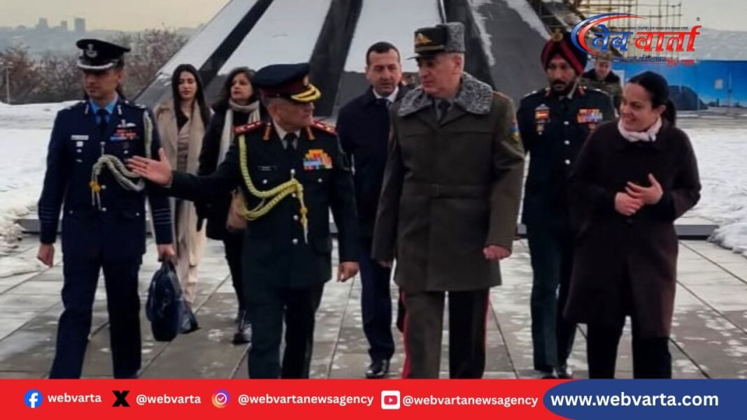 आर्मेनिया दौरे पर CDS जनरल अनिल चौहान