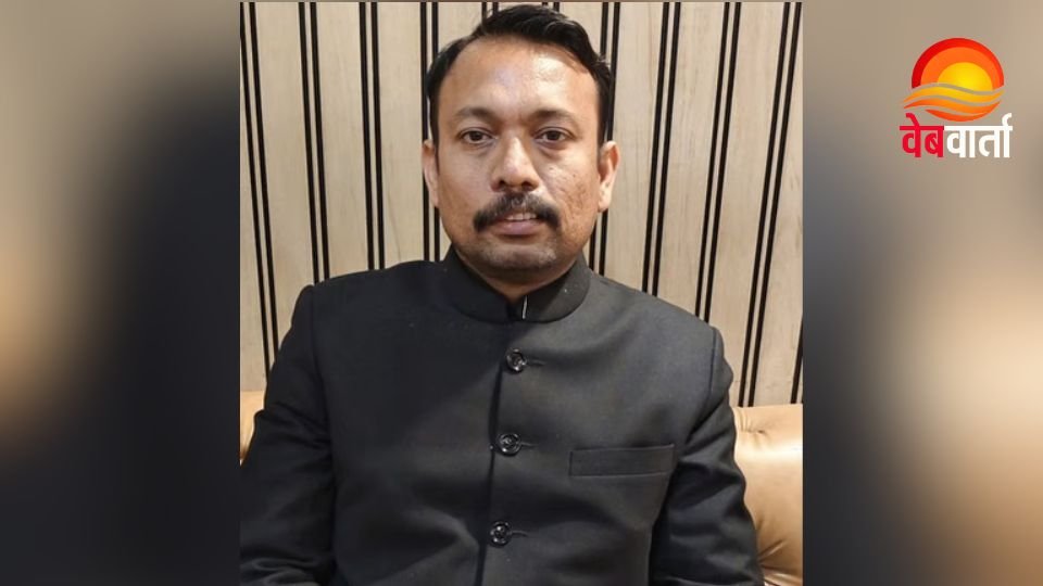 देवरिया में आयोजित महापंचायत में अलंकार अग्निहोत्री का संबोधन