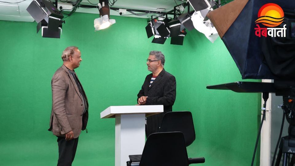 Dr Harish Chandra with Sr. Journalist Irfaan Sheikh