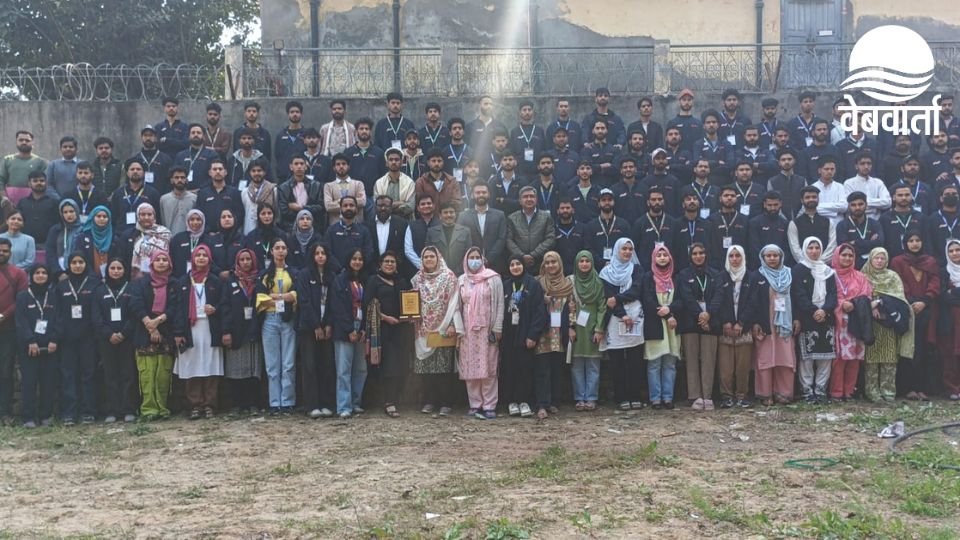 सोनीपत में आयोजित कश्मीरी युवा आदान-प्रदान कार्यक्रम में भाग लेते युवा