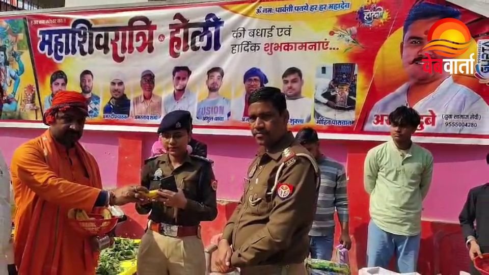 महाशिवरात्रि पर सिद्धार्थनगर के बाबा मटेश्वरनाथ मंदिर में उमड़ी श्रद्धालुओं की भीड़ और सुरक्षा निरीक्षण