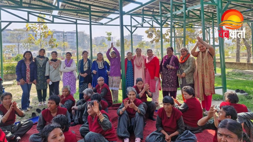 नारी निकेतन भ्रमण कार्यक्रम देहरादून सिटी पार्क