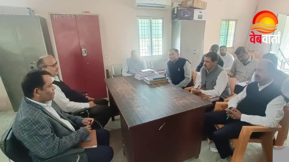 National Lok Adalat Meeting in Siddharthnagar सिद्धार्थनगर राष्ट्रीय लोक अदालत मोटर दुर्घटना दावा प्री ट्रायल बैठक